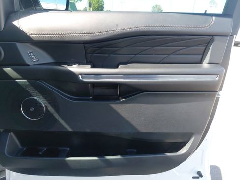 Used 2020 Ford Expedition Platinum AWD/4WD image 28