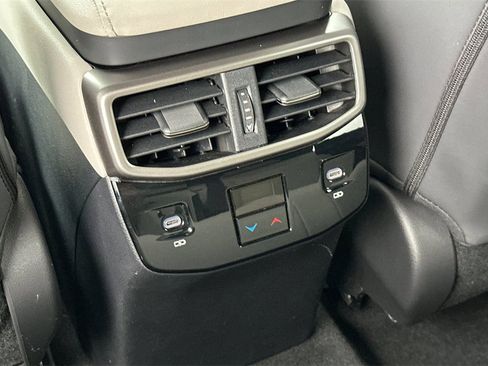 Used 2023 Lexus RX 350 Premium image 16