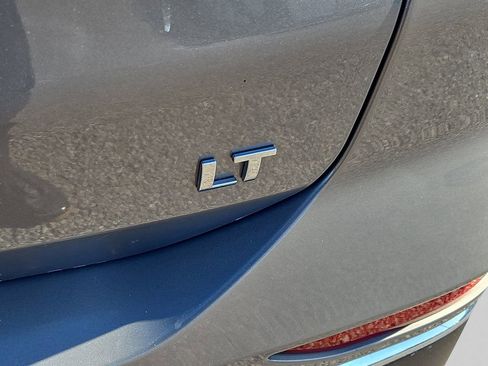 Used 2019 Chevrolet Equinox LT image 12