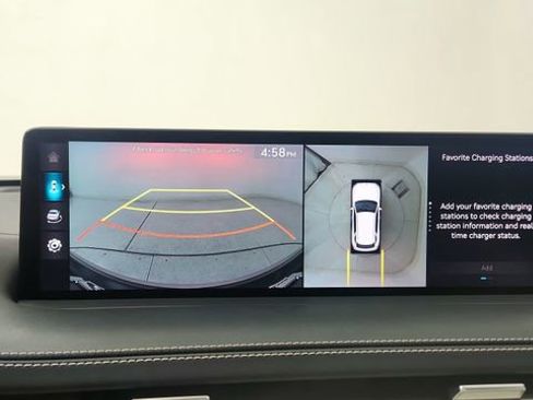 Used 2025 Genesis Electrified GV70 Advanced w/ Prestige Package image 51