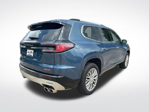 Used 2025 GMC Acadia Denali w/ LPO, All-Weather Package AWD/4WD image 10