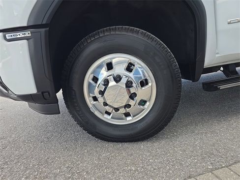Certified 2024 GMC Sierra 3500 Denali Ultimate image 32