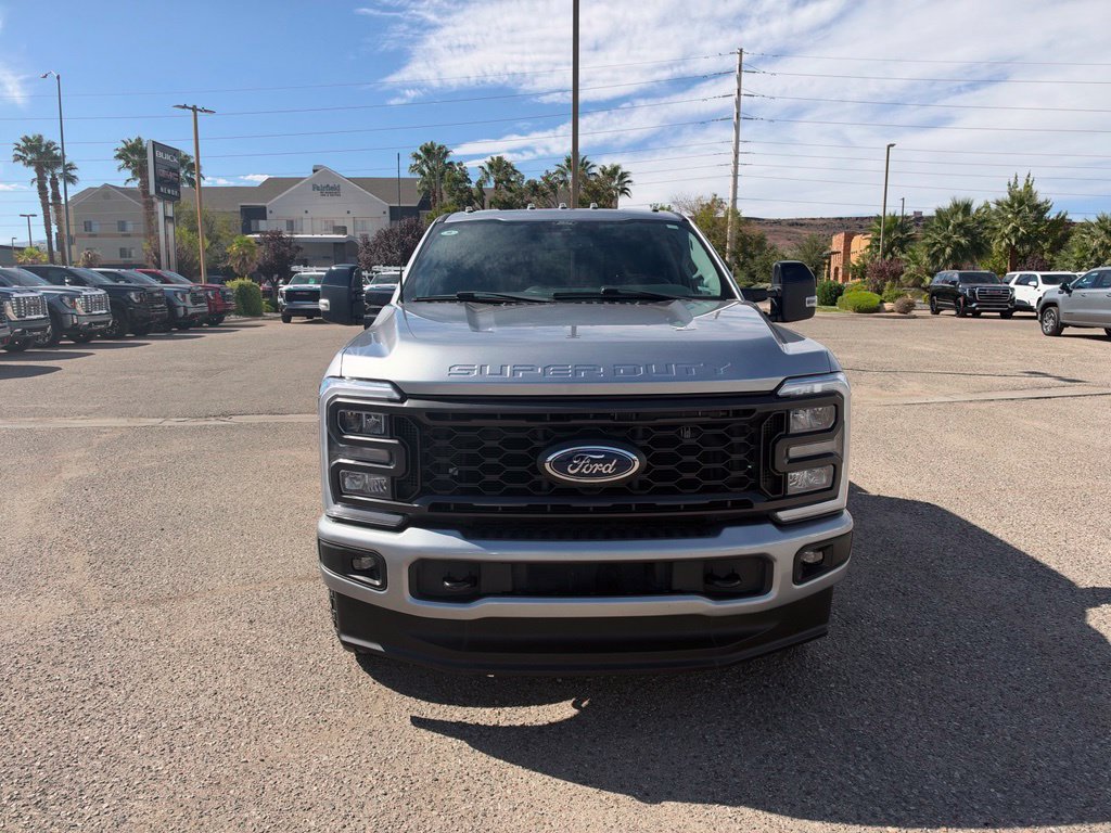 Used 2024 Ford F250 Lariat w/ Sport Appearance Package AWD/4WD image 2