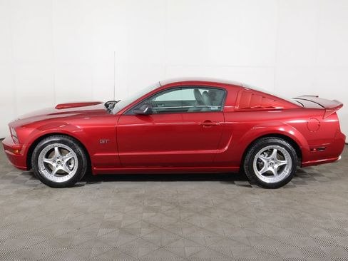 Used 2006 Ford Mustang GT Premium RWD image 12