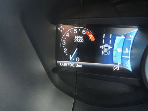 Used 2020 Ford Fusion SE FWD image 7
