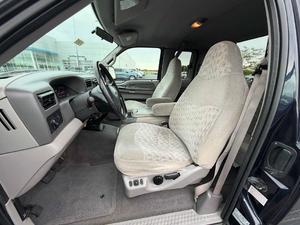 Used 2000 Ford F350 XLT AWD/4WD image 16