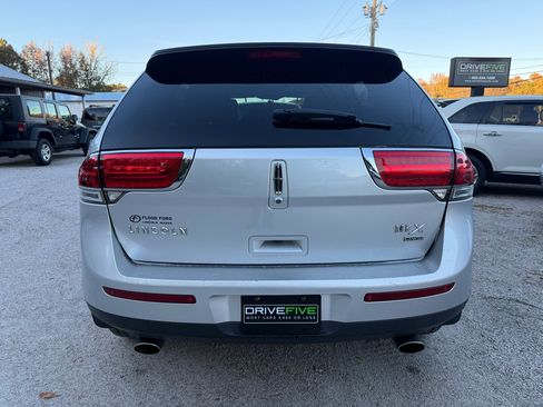 Used 2015 Lincoln MKX AWD w/ Equipment Group 101A image 5