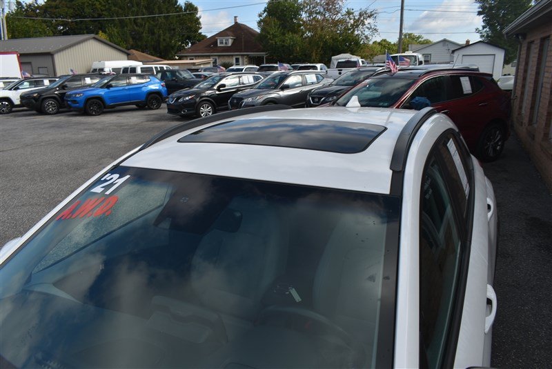 Used 2021 Hyundai Kona Ultimate w/ Cargo Package AWD/4WD image 10