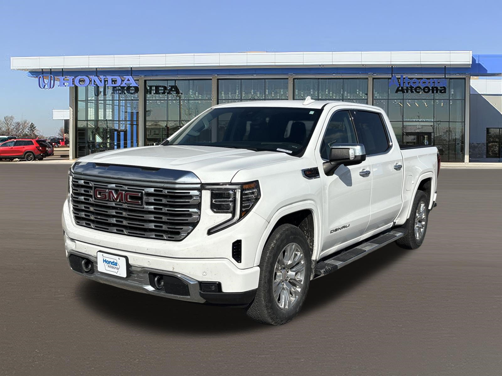 Used 2023 GMC Sierra 1500 Denali w/ Technology Package AWD/4WD image 1