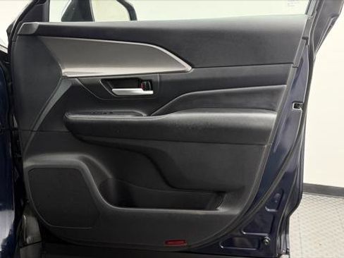 Used 2024 Toyota Grand Highlander XLE image 23