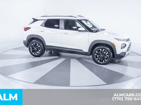 Used 2021 Chevrolet TrailBlazer LT w/ Convenience Package image 14