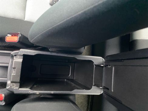 Used 2014 Toyota Prius C Three image 20