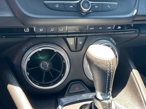 Used 2019 Chevrolet Camaro LT RWD image 26