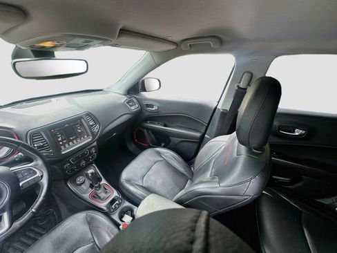 Used 2018 Jeep Compass Trailhawk w/ Leather Interior Group AWD/4WD image 22