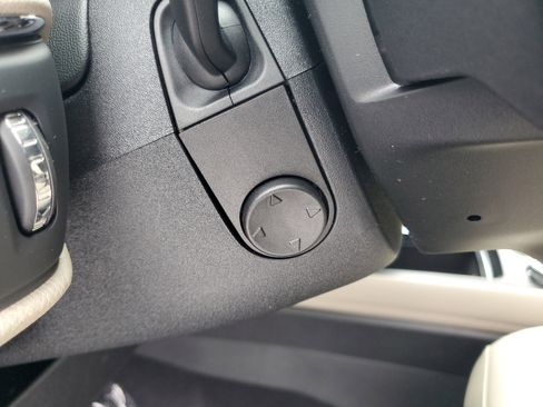 New 2026 Lincoln Corsair Premiere image 14