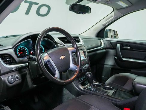 Used 2015 Chevrolet Traverse LT image 14