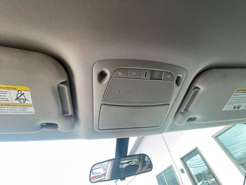 Used 2017 Nissan Pathfinder S image 18