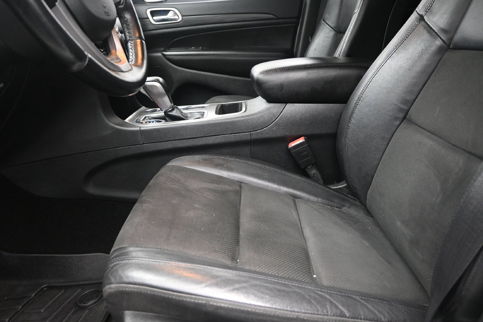 Used 2022 Jeep Grand Cherokee Laredo X RWD image 13