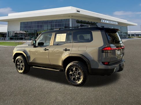 Used 2025 Lexus GX 550 image 7