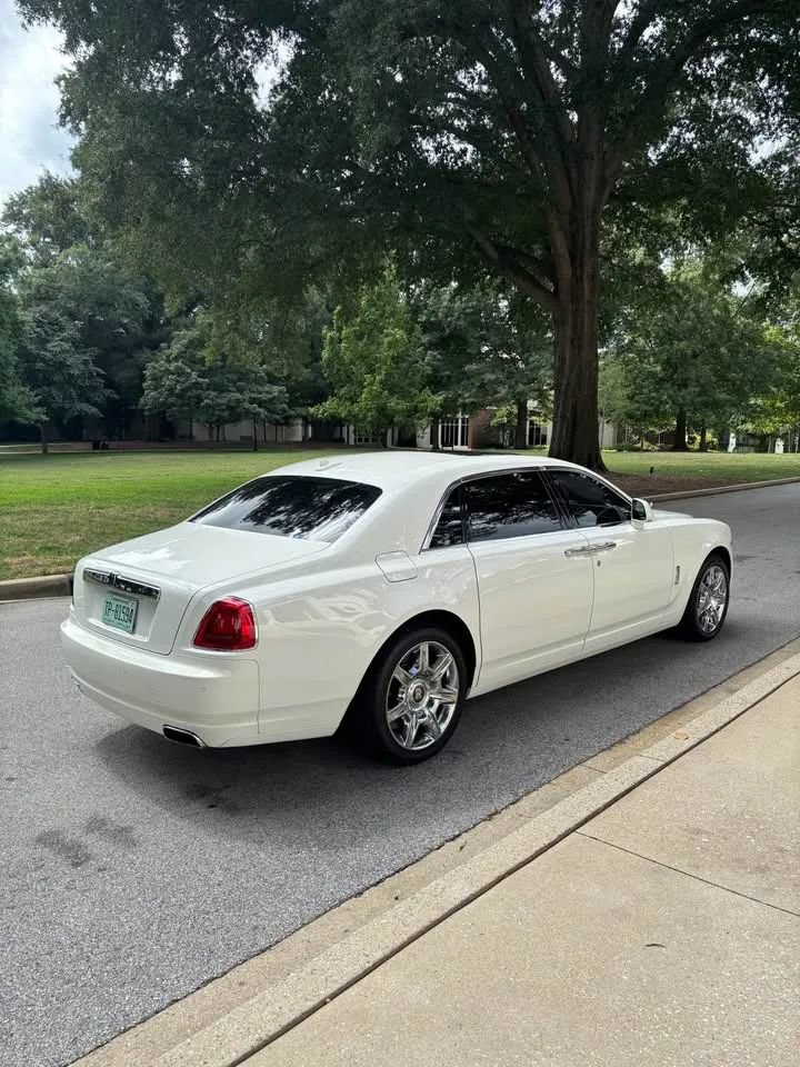 Used 2012 Rolls-Royce Ghost Extended Wheelbase RWD image 4