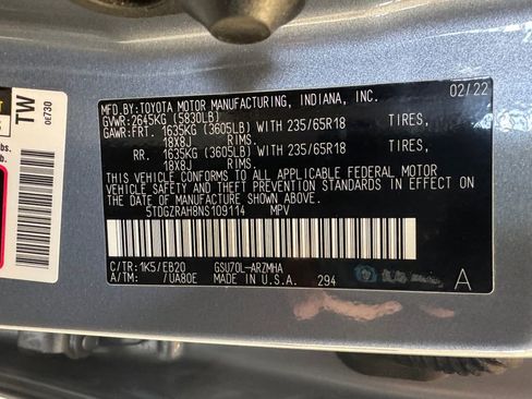 Used 2022 Toyota Highlander XLE image 20