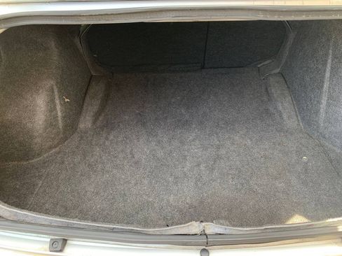 Used 2005 Chrysler 300 Touring RWD image 9