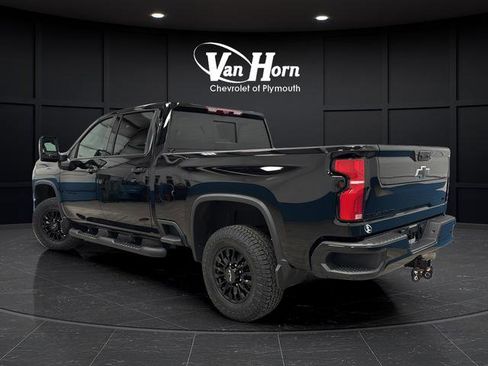 Used 2024 Chevrolet Silverado 2500 LTZ w/ LTZ Plus Package AWD/4WD image 5