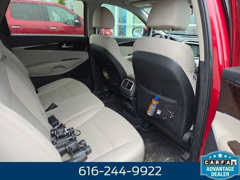 Used 2018 Kia Sorento FWD image 6