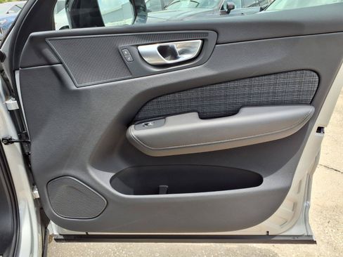 Certified 2024 Volvo XC60 B5 Core AWD/4WD image 13