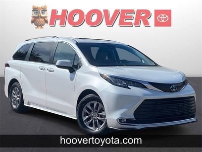 Used 2022 Toyota Sienna XLE