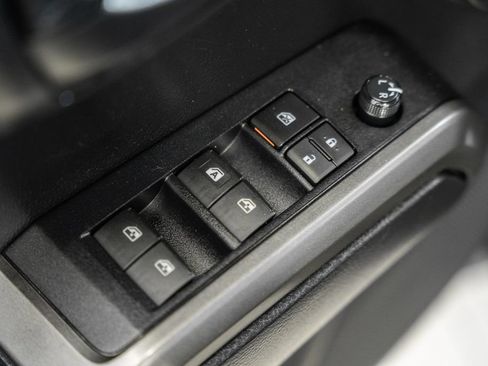 Used 2019 Toyota Tacoma SR5 image 35