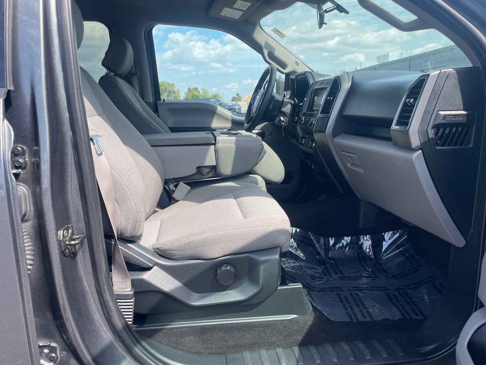 Used 2020 Ford F150 XLT AWD/4WD image 28