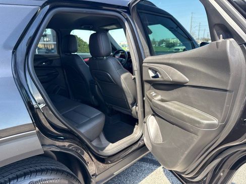 Used 2024 Chevrolet TrailBlazer RS image 26