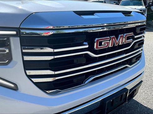 Used 2023 GMC Sierra 1500 SLT w/ SLT Premium Package image 34