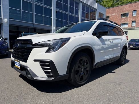Used 2024 Subaru Ascent Onyx Edition AWD/4WD image 3