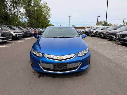 Used 2017 Chevrolet Volt LT w/ Comfort Package FWD image 9