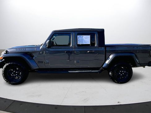 Certified 2023 Jeep Gladiator Willys image 6