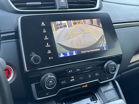 Used 2017 Honda CR-V Touring image 25