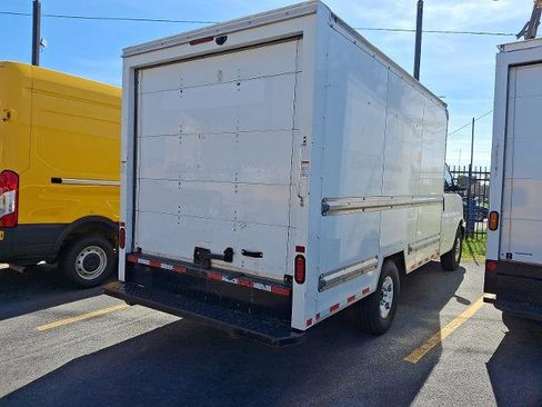 Used 2021 GMC Savana 3500 w/ Power Convenience Package image 2