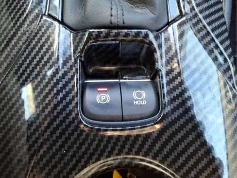 Used 2020 Toyota Corolla SE image 25