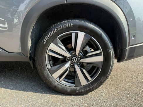 Used 2026 Nissan Rogue SL FWD image 10