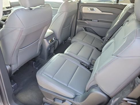 New 2026 Ford Explorer Active w/ Active Comfort Package RWD image 17
