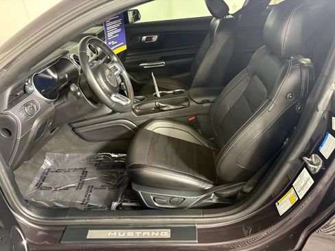 Used 2022 Ford Mustang Premium w/ 2.3L High Performance Package RWD image 12