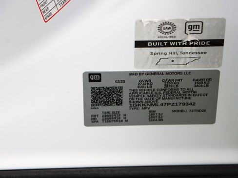 Used 2023 GMC Acadia SLT FWD image 35