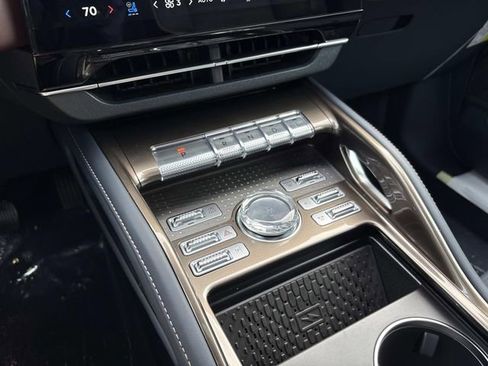New 2026 Lincoln Nautilus Black Label w/ Jet Appearance Package AWD/4WD image 29