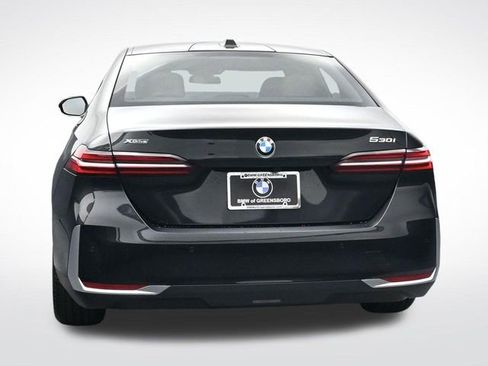 New 2026 BMW 530i xDrive w/ Premium Package AWD/4WD image 6