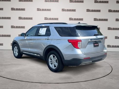 Used 2021 Ford Explorer XLT w/ Equipment Group 202A AWD/4WD image 3