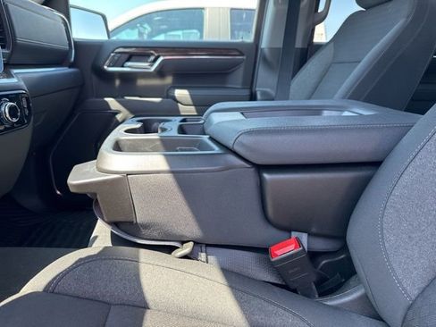 Used 2025 GMC Sierra 1500 Elevation AWD/4WD image 18