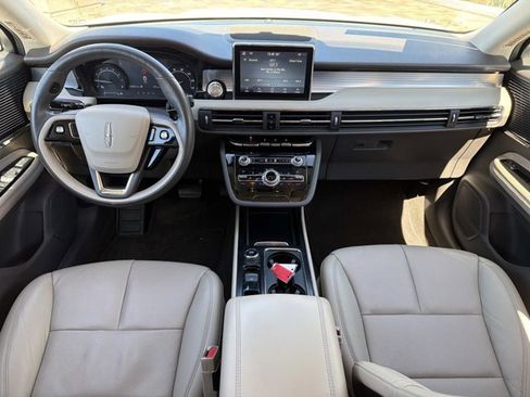 Certified 2020 Lincoln Corsair FWD w/ Premium Package image 26