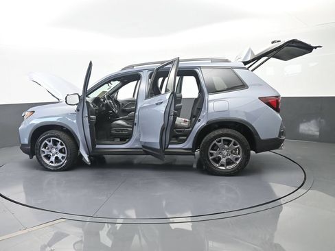 Used 2024 Honda Passport TrailSport image 81